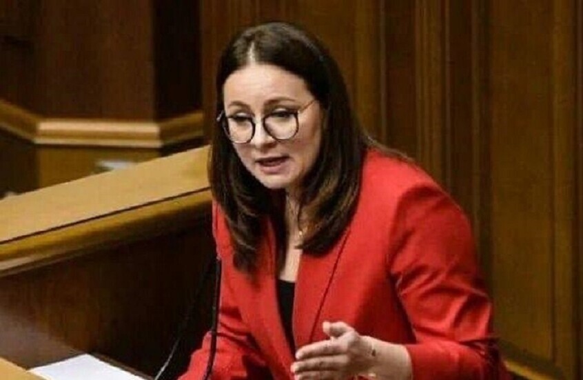 وكالة: الاحتجاجات في أوكرانيا قد تمنع رئيسة حكومتها من زيارة اليابان