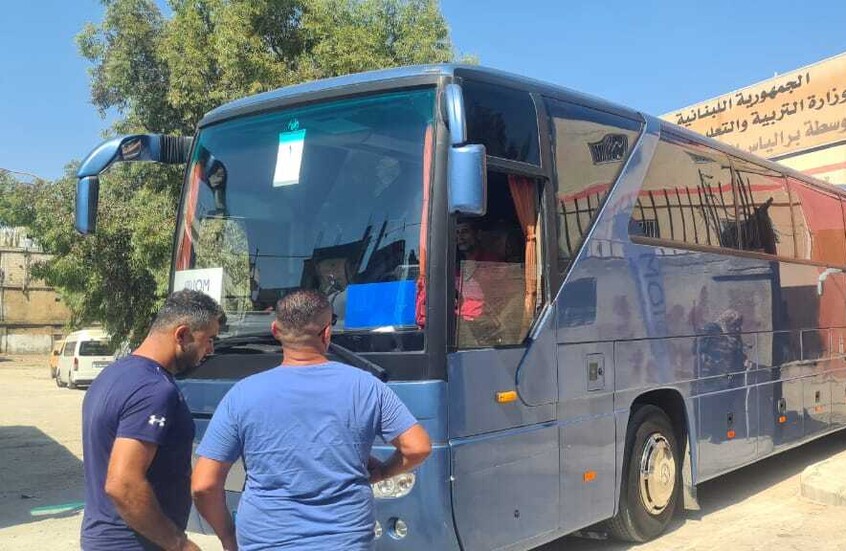 انطلاق المرحلة الأولى من عودة النازحين السوريين من لبنان إلى بلادهم (صور + فيديو)
