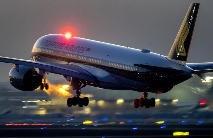 بريطاني يواجه عقوبة بالسجن في سنغافورة لتهديده راكبا إسرائيليا بالقتل