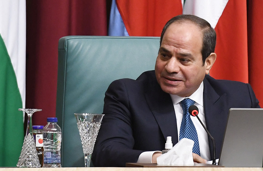 السيسي يبحث مع ستارمر إقامة الدولة الفلسطينية على حدود 1967