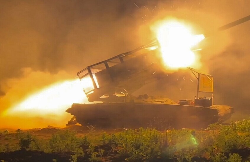 "ديلي تلغراف": القوات الأوكرانية فقدت الأمل في الاحتفاظ بكراسنوارميسك