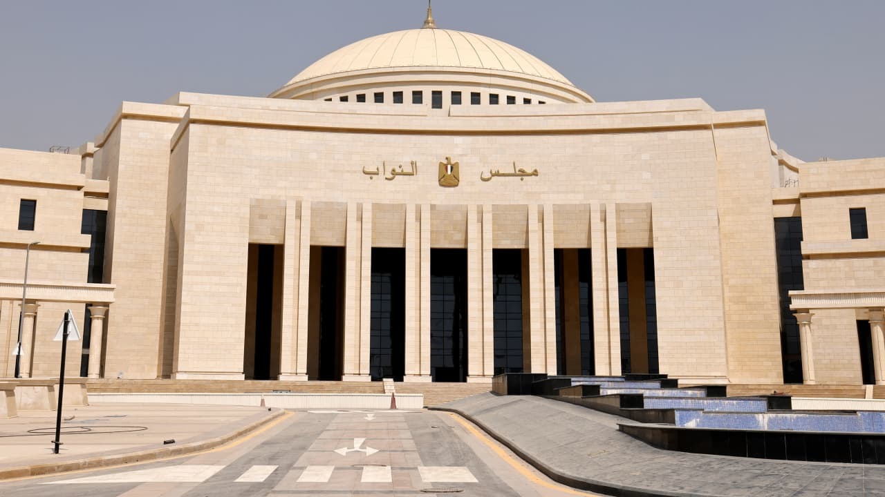 انسحاب نواب من البرلمان المصري اعتراضا على قانون للحكومة