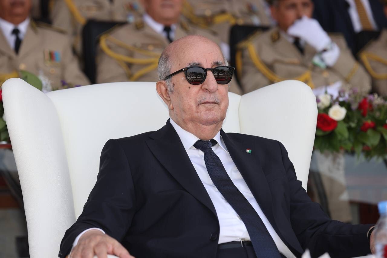تبون: لن نتخلى عن علاقتنا مع روسيا والولايات المتحدة