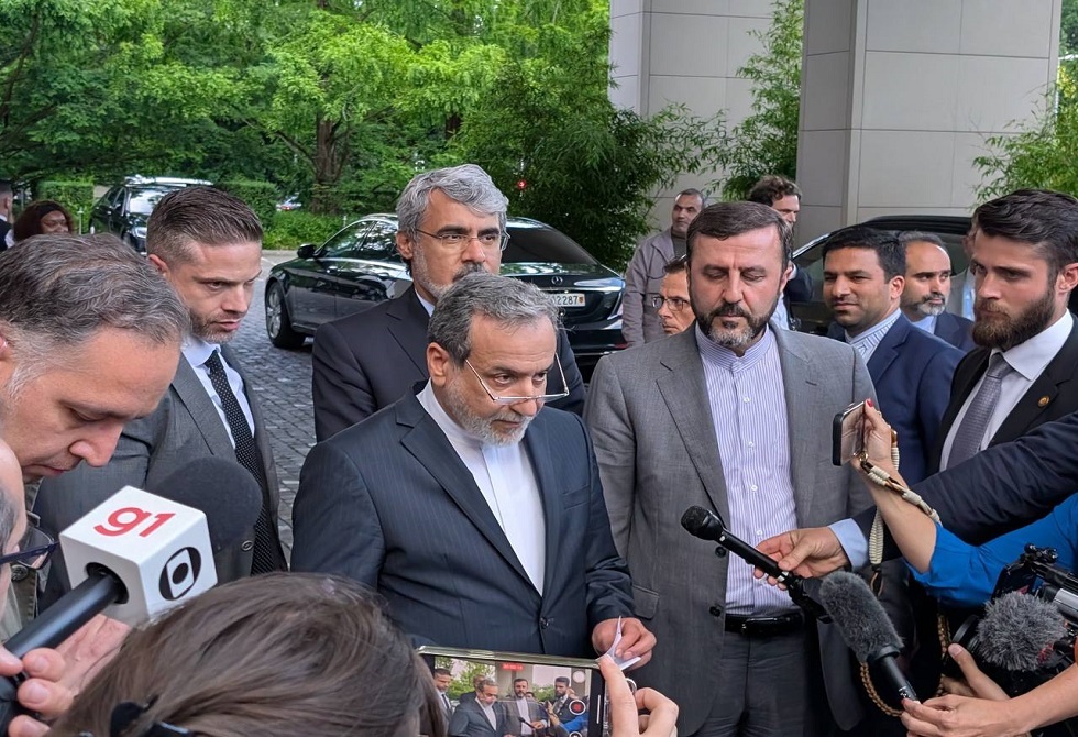 توافق إيران والترويكا الأوروبية على استئناف المفاوضات النووية