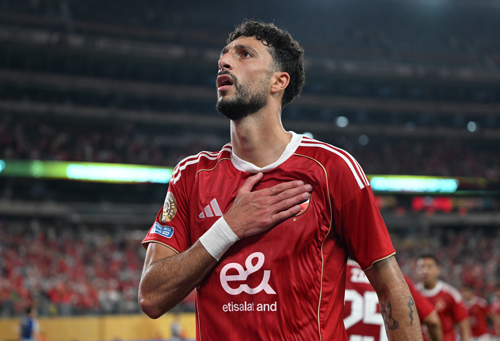 وسام أبو علي يكشف سبب رغبته في الرحيل عن الأهلي المصري ويعتذر لجماهير النادي (فيديو)
