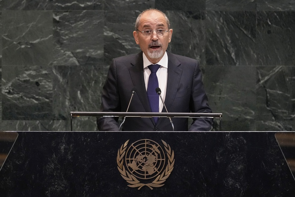 وزير الخارجية الأردني: الاحتلال حوّل غزة إلى مقبرة وغياب حل الدولتين يغذي الكارثة الإنسانية