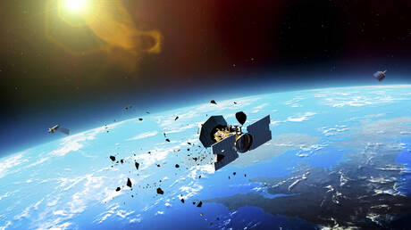 موله بيزوس بـ100 مليون دولار.. فقدان قمر صناعي في الفضاء!