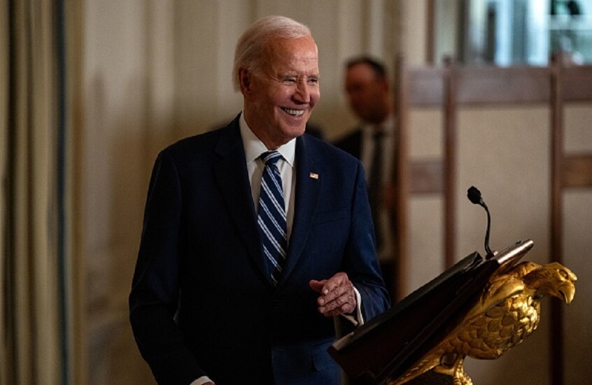 مليونير من الظل.. كيف حوّل مساعد بايدن الحملة الرئاسية إلى صفقة تجارية؟