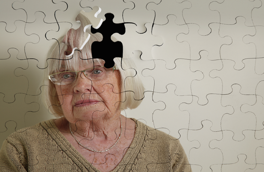 دراسة: اضطرابات النوم تسبب الخرف وتلف الدماغ عند كبار السن