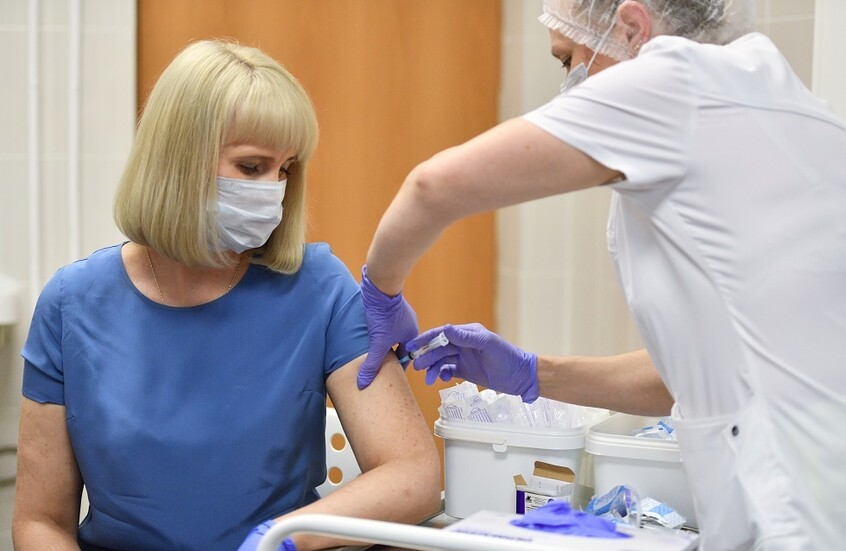 مركز "غاماليا" الروسي يحدد موعد بدء تلقي المرضى للقاح السرطان