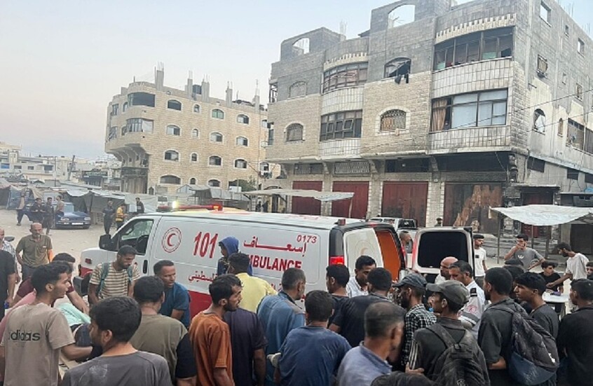 قتيل واحد و3 مصابون في قصف إسرائيلي على مقر الهلال الأحمر في خان يونس