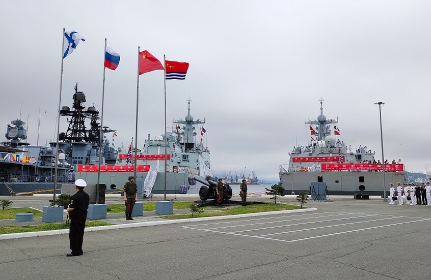 انتهاء المرحلة العملية من مناورات "التفاعل البحري-2025" الروسية الصينية