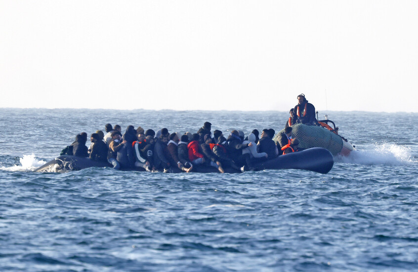 ارتفاع حصيلة ضحايا غرق قارب يقل مهاجرين أفارقة قبالة اليمن إلى 54 قتيلا