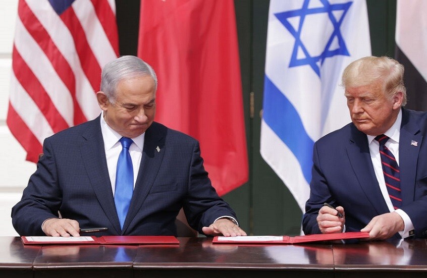 مسؤولون سابقون في الموساد والشاباك يطلبون من ترامب إجبار نتنياهو على إنهاء الحرب