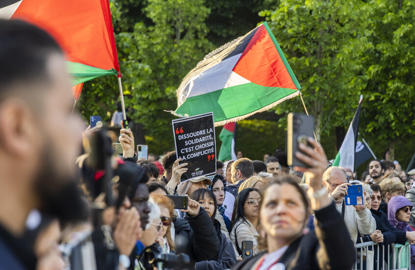 الطالبة الفلسطينية المتهمة بمعاداة السامية تغادر فرنسا إلى قطر