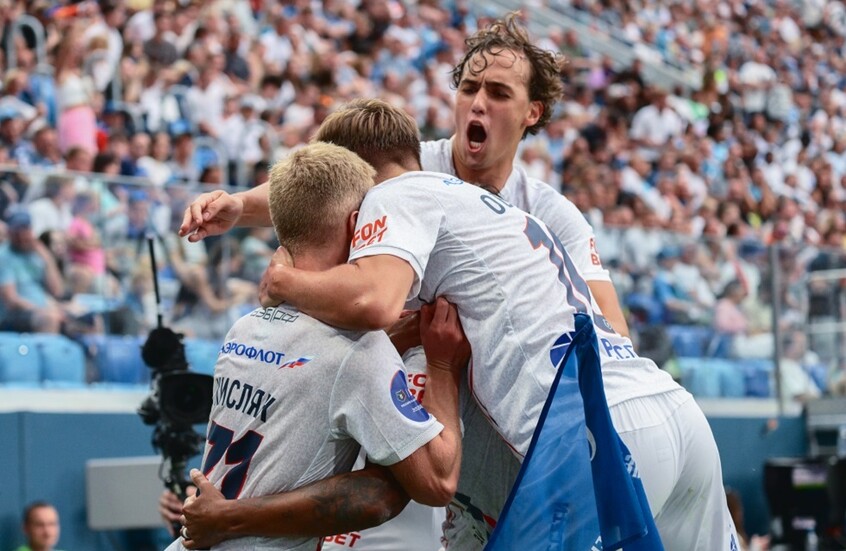 زينيت ينجو من الهزيمة أمام ضيفه تسيسكا موسكو بالدوري الروسي الممتاز (فيديو)