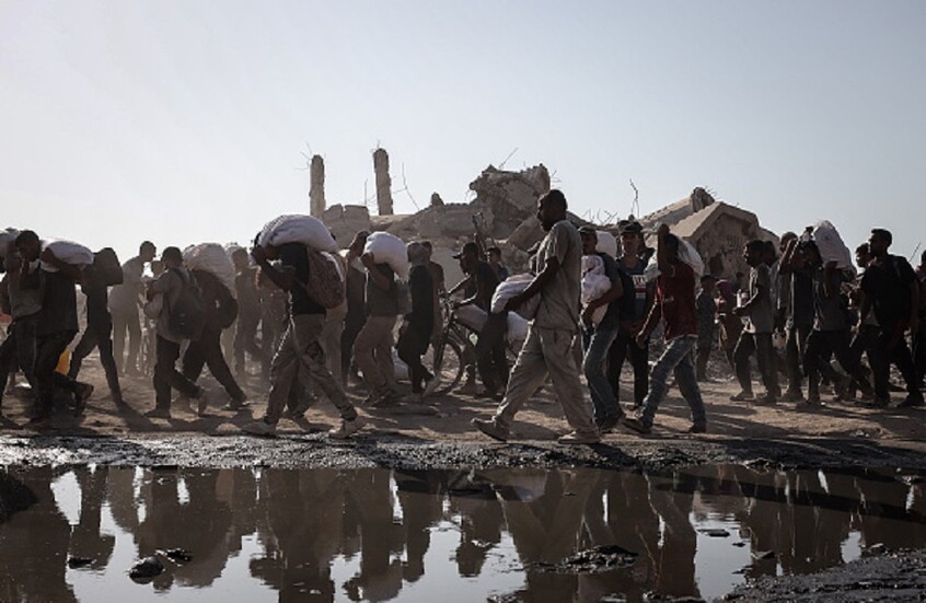 حكومة غزة: 14% فقط من المساعدات الإنسانية المطلوبة دخلت القطاع وتعرضت للسرقة الممنهجة