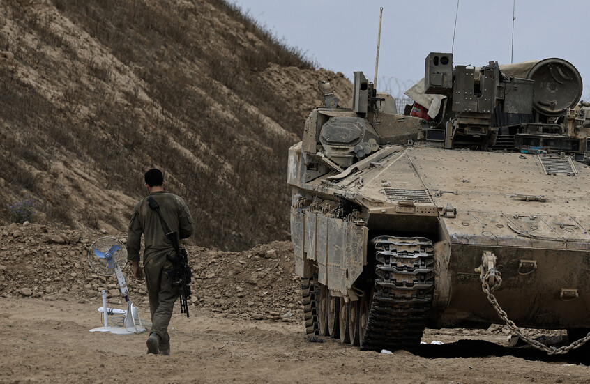 عقب تقرير إسرائيلي عن استياء مسؤولي الجيش من إدارة القتال في غزة.. نتنياهو يتخذ قرارا "دراماتيكيا"