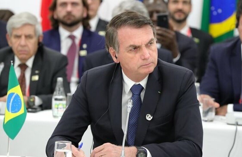 المحكمة العليا البرازيلية تأمر بوضع الرئيس السابق بولسونارو قيد الإقامة الجبرية