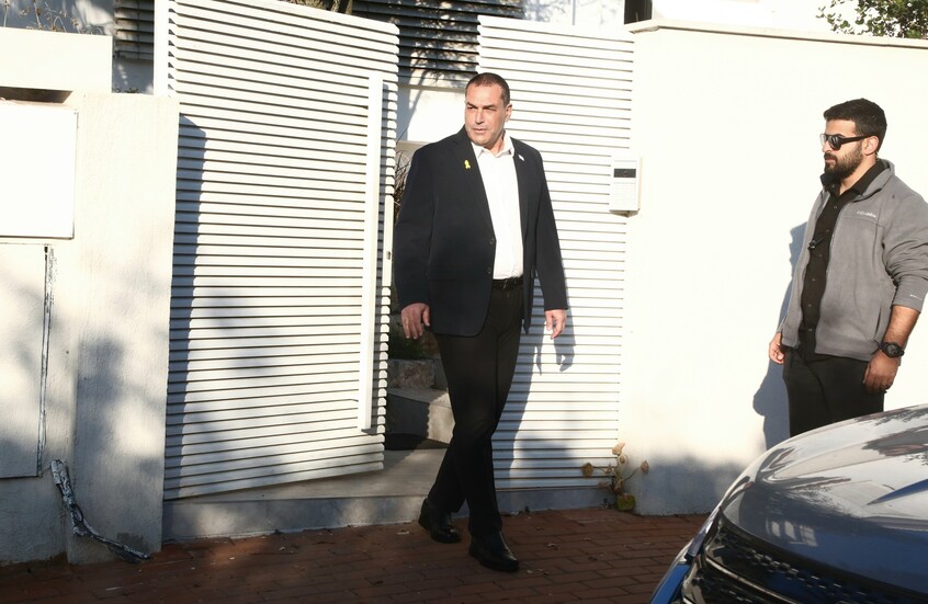 نتنياهو يهدد زامير.. رئيس الأركان الإسرائيلي يقول إن كتائب الجيش "منهكة" جراء المعارك في قطاع غزة