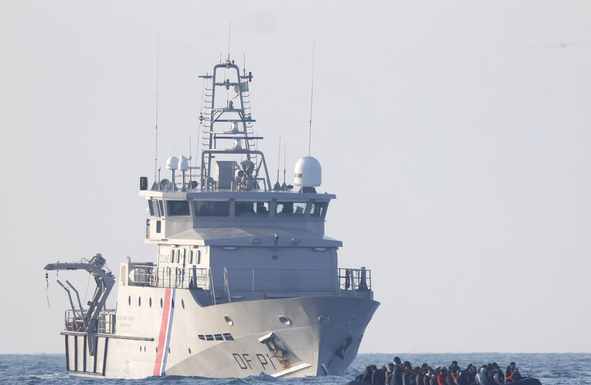 ارتفاع عدد الوفيات في غرق قارب مهاجرين قبالة اليمن إلى 86