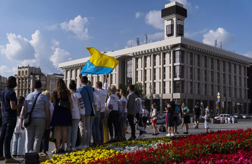 أوكرانيا.. تصاعد الغضب من سياسات زيلينسكي والتجنيد القسري