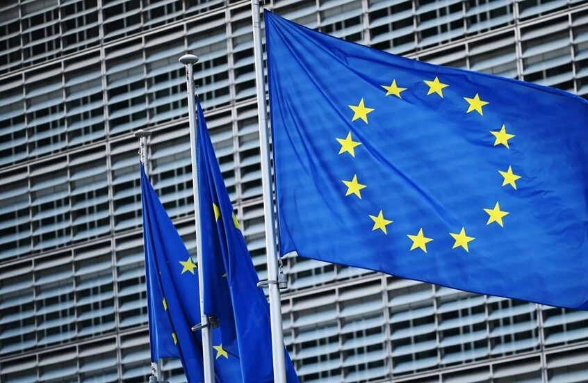 إعلام: الاتحاد الأوروبي يبحث عن أسواق استهلاكية جديدة لتفادي شروط واشنطن