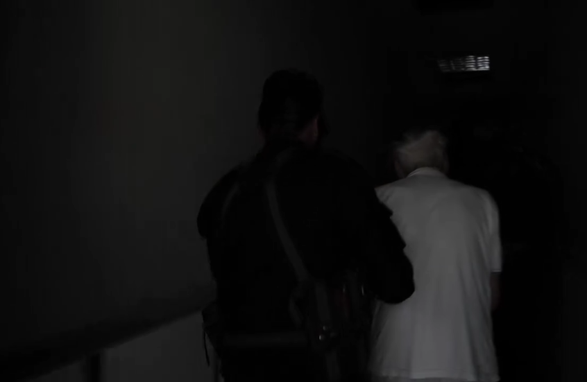 شاهد .. أول فيديو لاستجواب المفتي السابق في سوريا أحمد حسون وشخصيات رفيعة في عهد الأسد