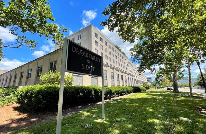 الخارجية الأمريكية: واشنطن تواصل بحث تسوية النزاع في أوكرانيا مع أوروبا وكييف