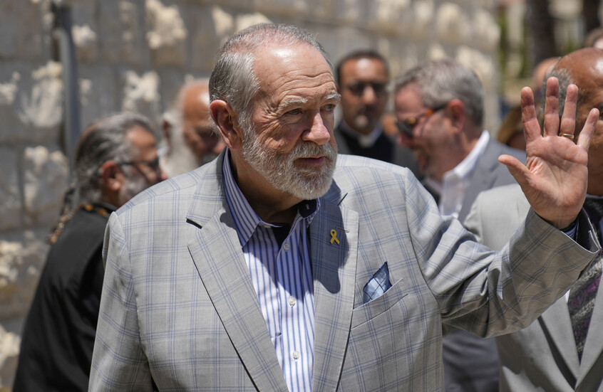 سفير أمريكا لدى إسرائيل يحدد الحل الأمثل لضمان مستقبل قطاع غزة (فيديو)