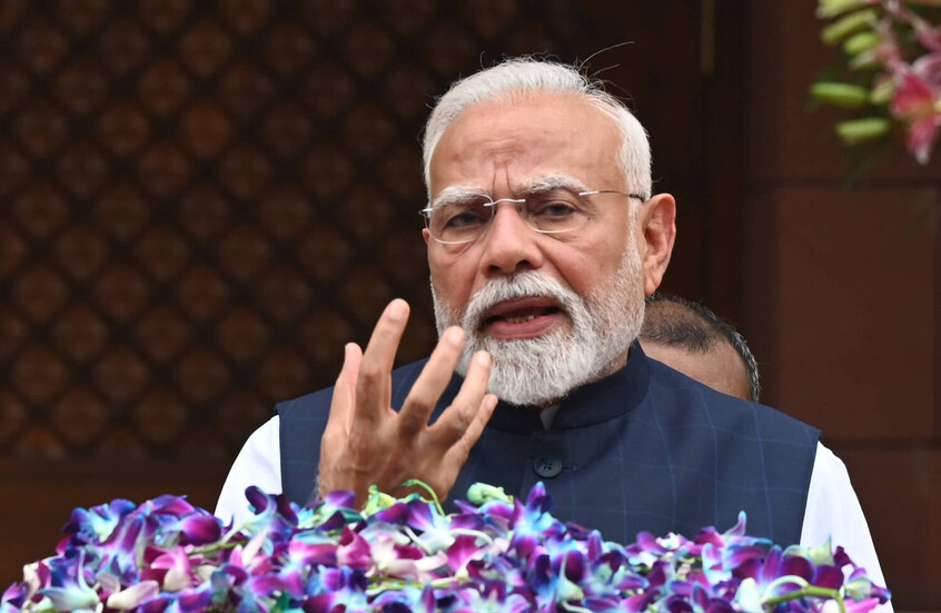 رئيس الوزراء الهندي يناقش مع حكومته آثار زيادة الرسوم الجمركية الأمريكية