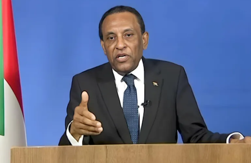 رئيس الوزراء السوداني: فتح المطار الدولي وعودة مؤسسات الحكم إلى الخرطوم في أكتوبر