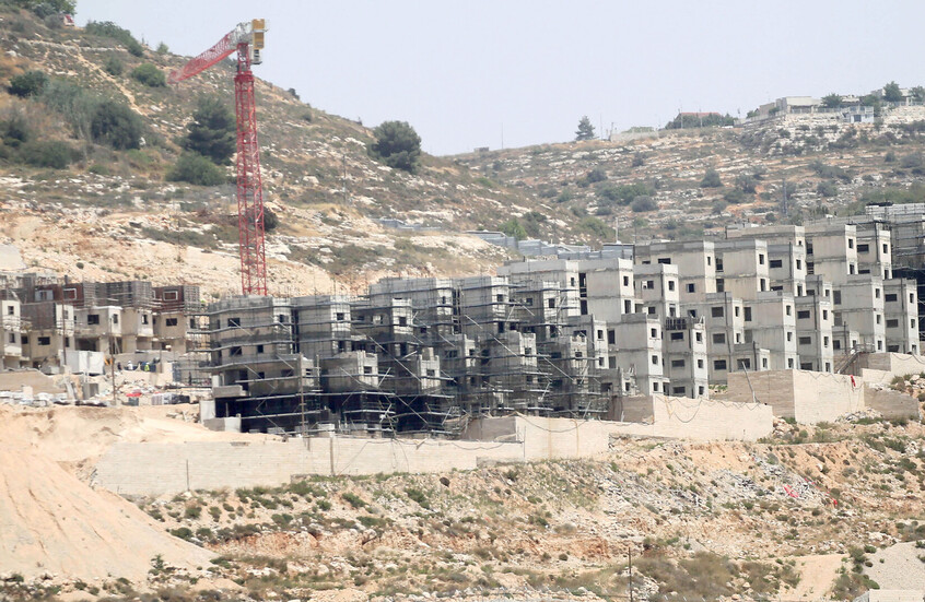 إيرلندا تتحدى الضغوط الأمريكية وتعتزم فرض حظر تجاري على المستوطنات الإسرائيلية