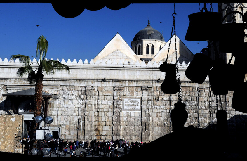 سوريا.. بعد فيديو التجول بالسيارة داخل الجامع الأموي.. إدارة الجامع تصدر بيانا