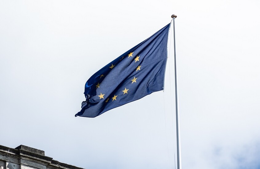 "نيويورك تايمز": زعماء أوروبيون قلقون من توصل بوتين وترامب إلى اتفاق حول أوكرانيا دون مشاركتهم