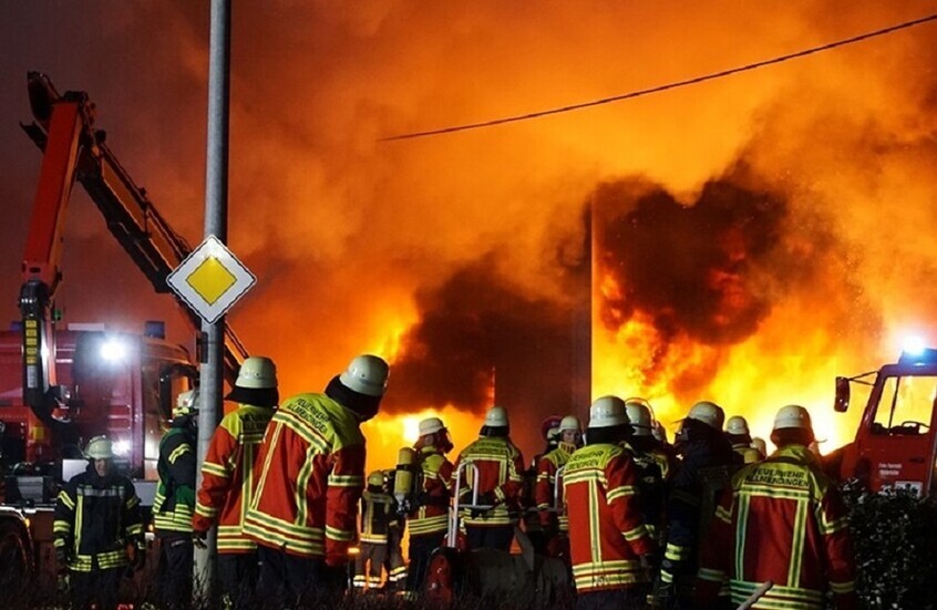 بعد حريق مصنع للذخيرة.. وزير روماني: ربما كان تخريبا