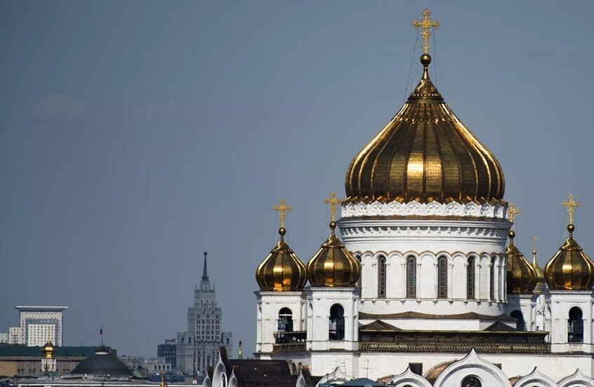 الكنيسة الروسية: المهاجرون إلينا أحد التحديات الرئيسية إلى جانب العملية العسكرية والديموغرافيا