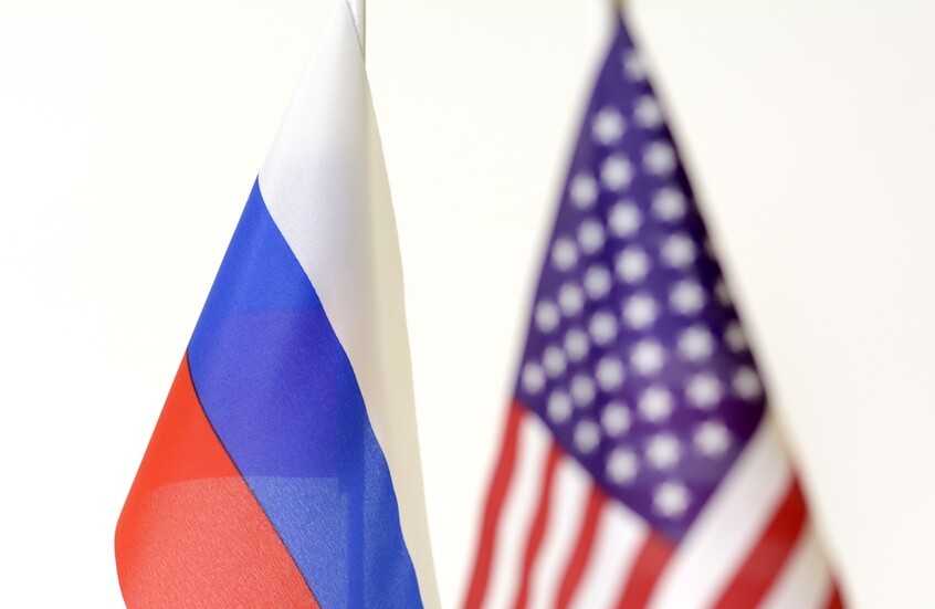 مسؤول في إدارة بوش الابن: حتى الآن لا يوجد تقريبا أي صحفي أمريكي مستعد لقول الحقيقة عن روسيا