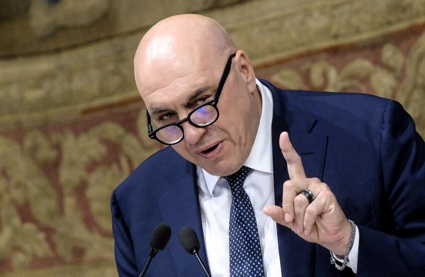 وزير الدفاع الإيطالي: أوروبا جعلت نفسها لاعبا بلا قيمة