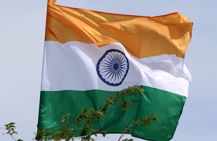 "عكس التيار".. حملات لمقاطعة البضائع الأمريكية ودعوات لجعل "صنع في الهند" هوسا عالميا