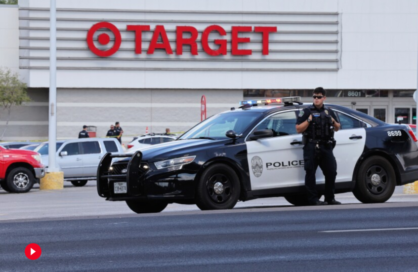 مقتل 3 أشخاص بإطلاق نار بموقف سيارات متجر في تكساس