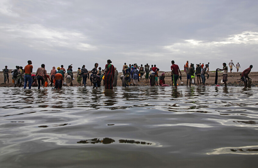 اليمن.. إجراءات صارمة بحق المتورطين في تهريب المهاجرين الأفارقة