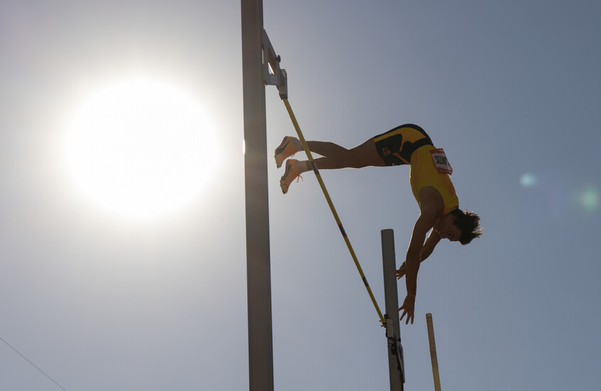 6.29 متر.. ستوكهولم تشهد تحطيم الرقم العالمي في القفز بالزانة (فيديو)