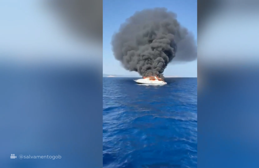 غرق اليخت الفاخر "دافنشي" بعد اشتعال النيران فيه قبالة جزيرة إسبانية