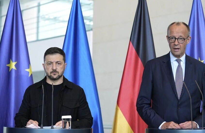 ميرتس: أوكرانيا مستعدة لمناقشة القضايا الإقليمية