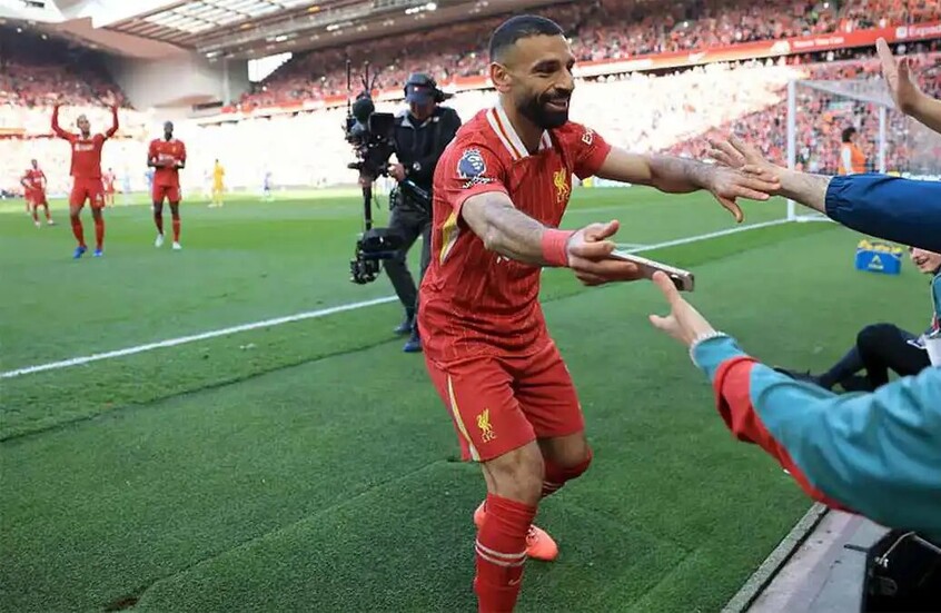 "جعلتنا نضحك".. محمد صلاح يودع نجم الهلال السعودي الجديد (صورة)