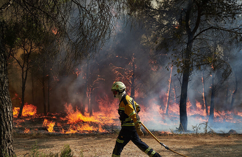 أوروبا.. موجة حر شديد تؤجج حرائق الغابات