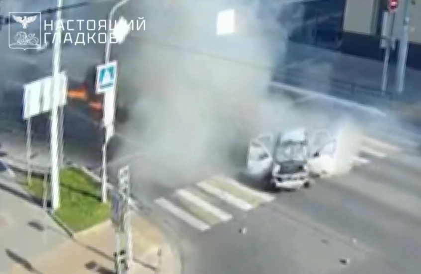 لحظة هجوم أوكراني بمسيرة على وسط مدينة بيلغورود الروسية