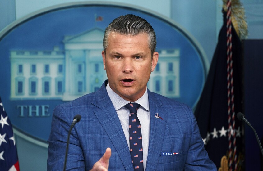 وزير الدفاع الأمريكي يعتزم حضور قمة ألاسكا