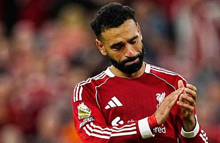 لأول مرة يظهر بهذا الشكل.. دخول محمد صلاح في نوبة بكاء عقب مباراة بورنموث فما السبب؟(فيديو)